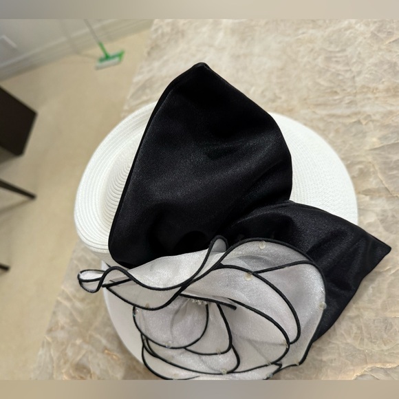 Whittall and Shon Kentucky Derby Hat Easter Hat, Church Hat - Picture 8 of 15